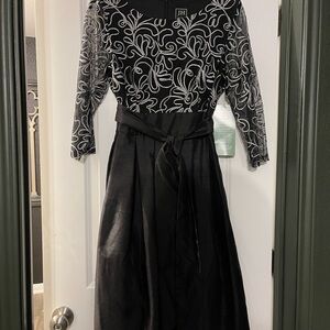 Elegant Black and White Long Sleeve Dress